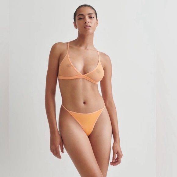 SKIN WORLDWIDE Odelyn Triangle Bra NWT medium - Picture 3 of 3